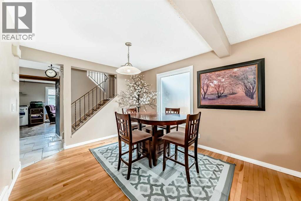 68 Woodview Court SW - 7