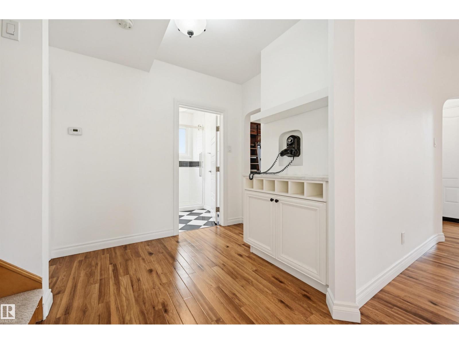 10345 136 ST NW — photo 8