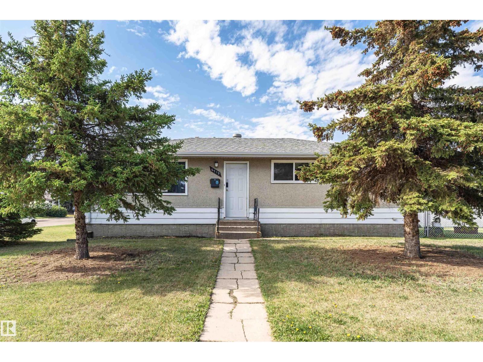 6719 136 AV NW - 1