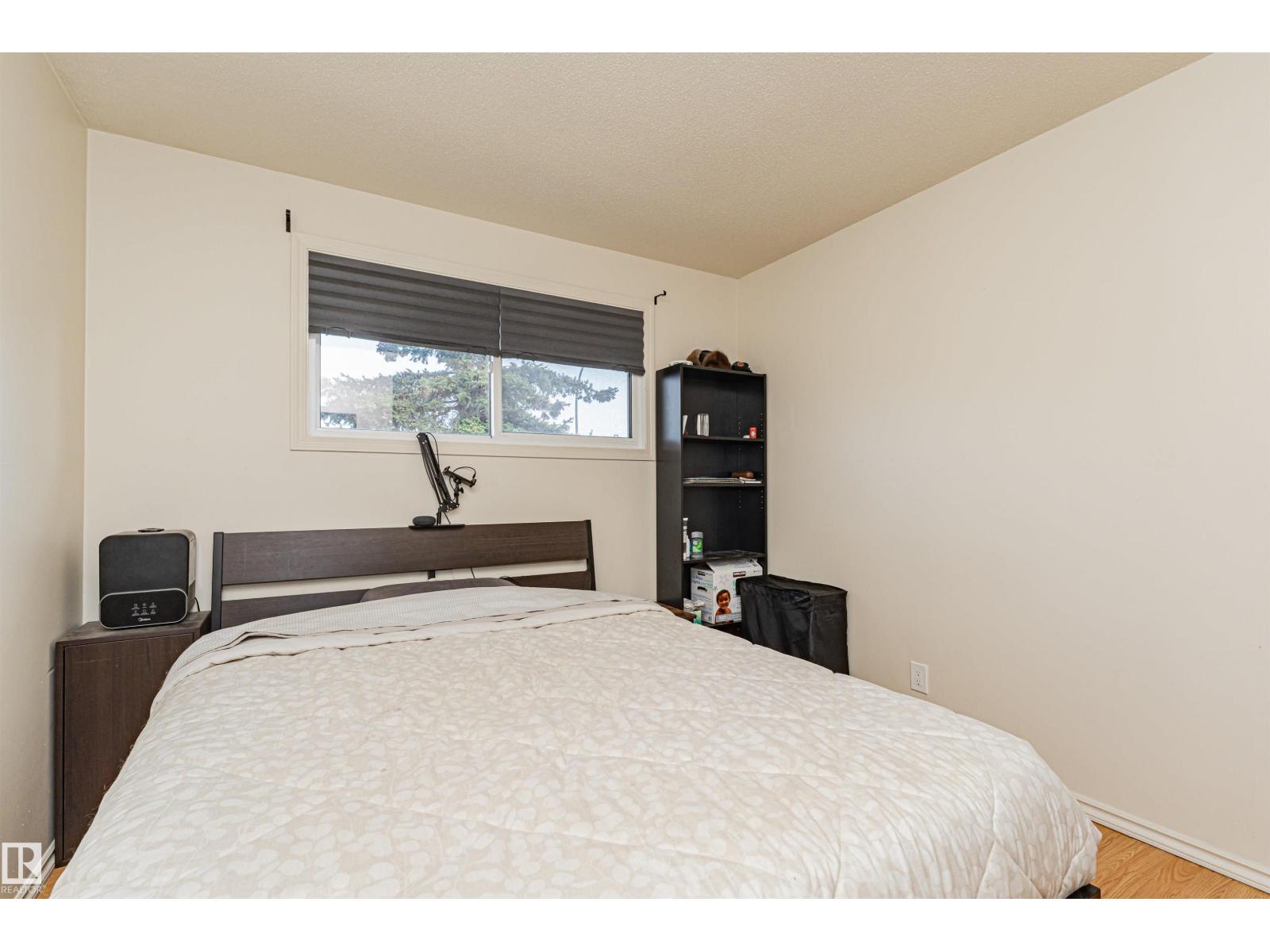 6719 136 AV NW - 19