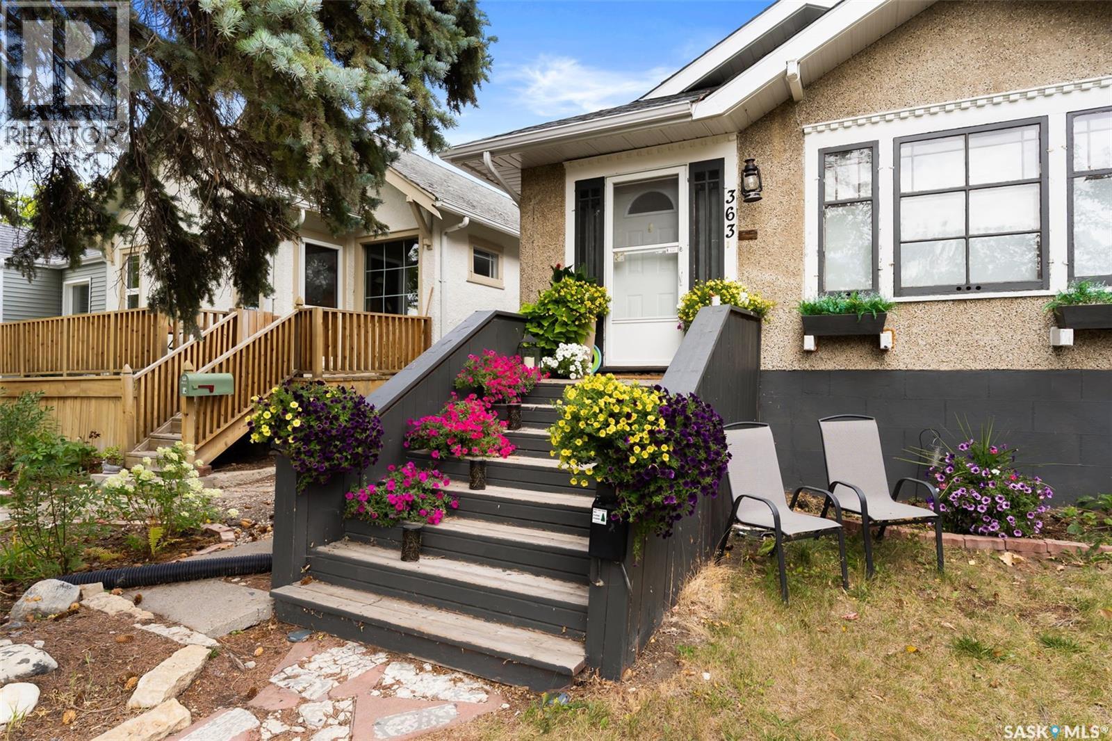 363 Leopold CRESCENT - 39