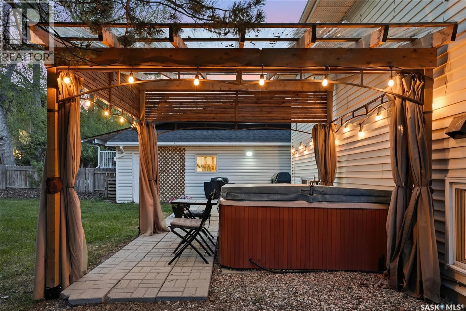 171 Coldspring CRESCENT - 53