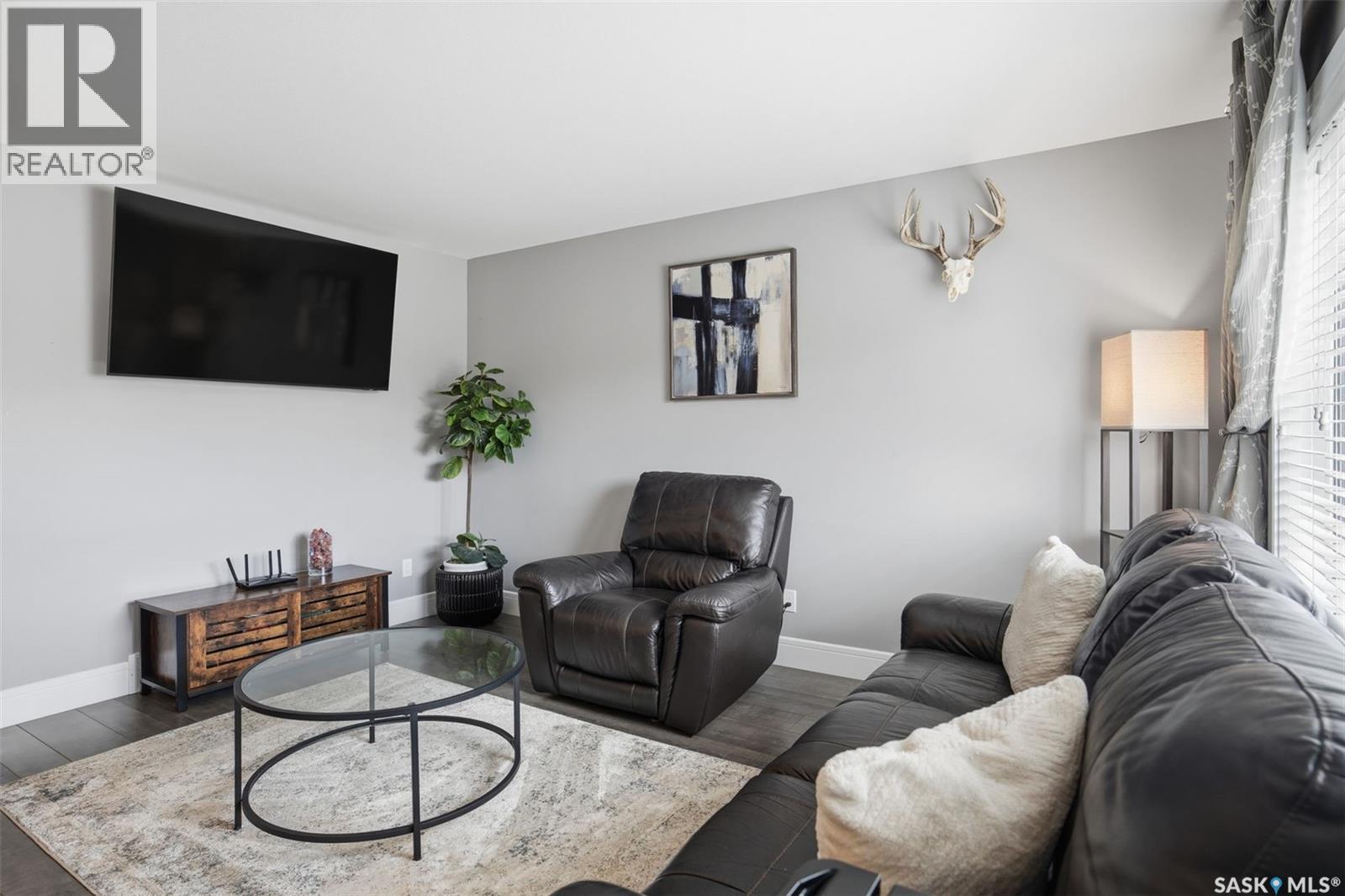 346 Dickson CRESCENT - 12