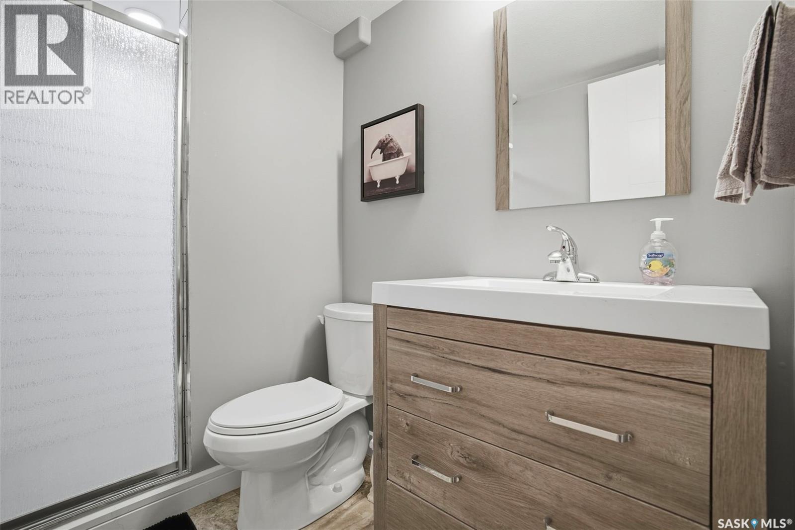 346 Dickson CRESCENT - 25