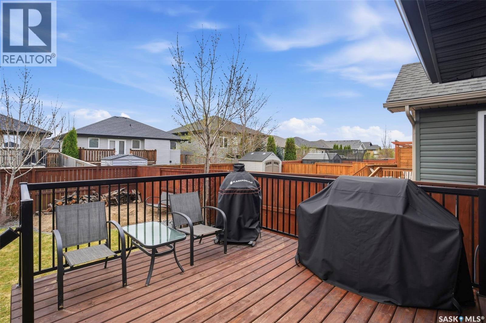 346 Dickson CRESCENT - 29