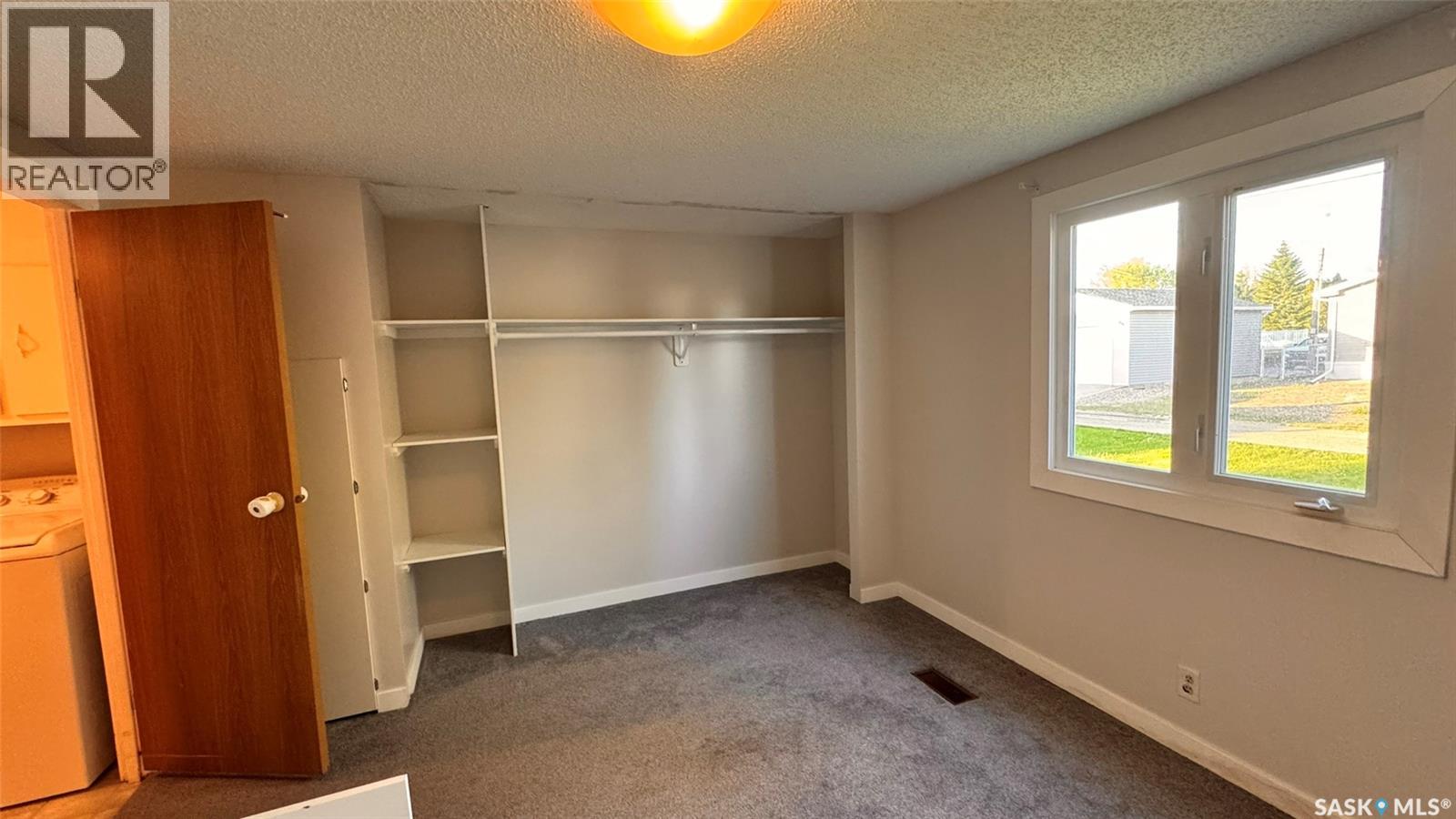 337 Hawkes STREET - 16