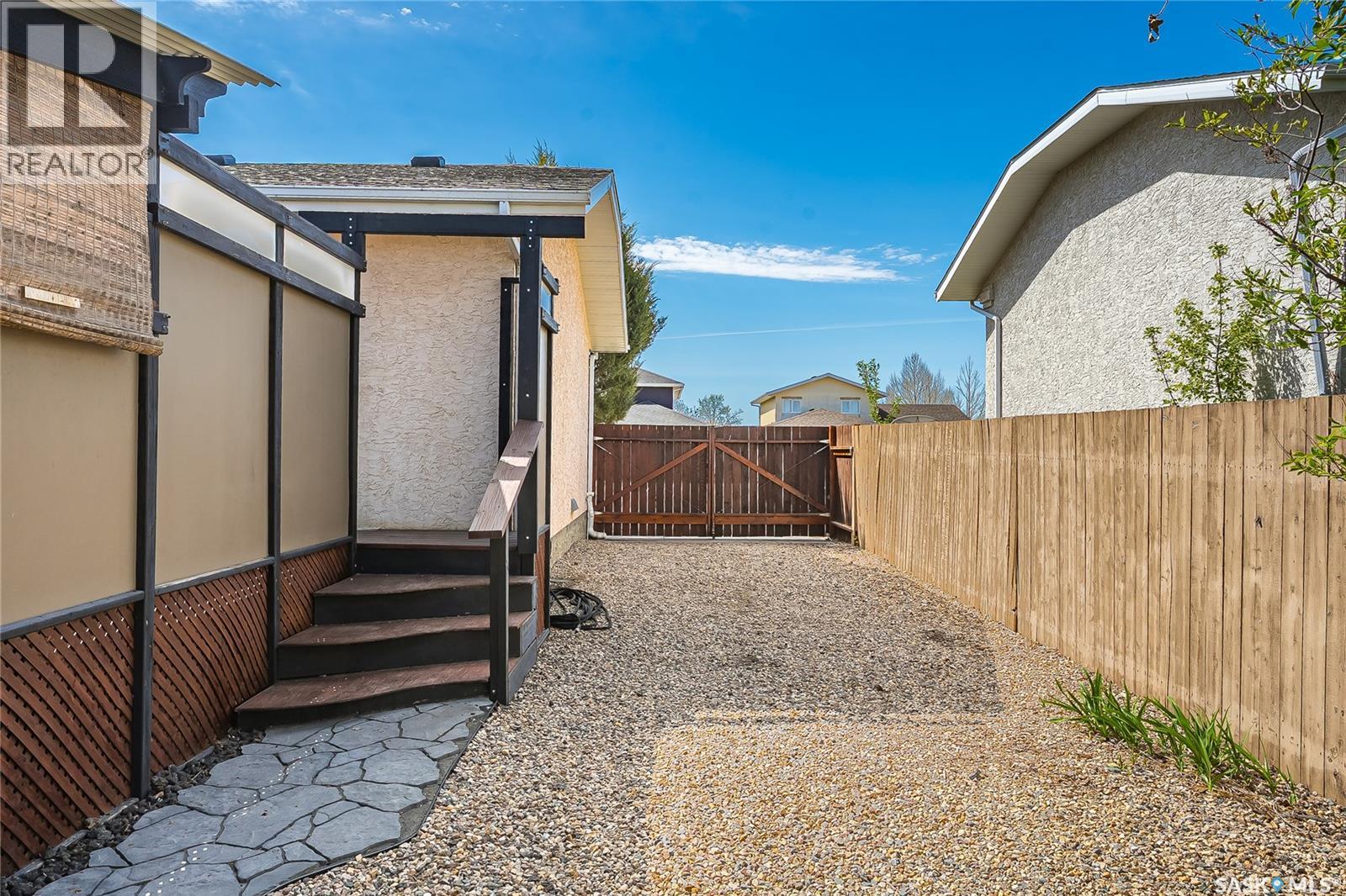 813 Derksen PLACE - 15