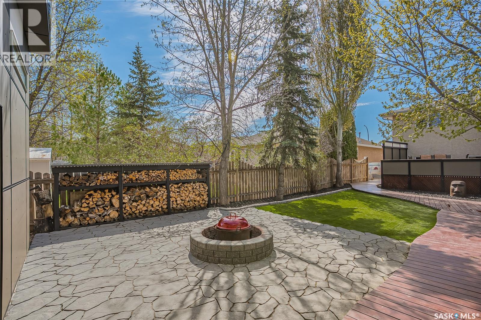 813 Derksen PLACE - 16