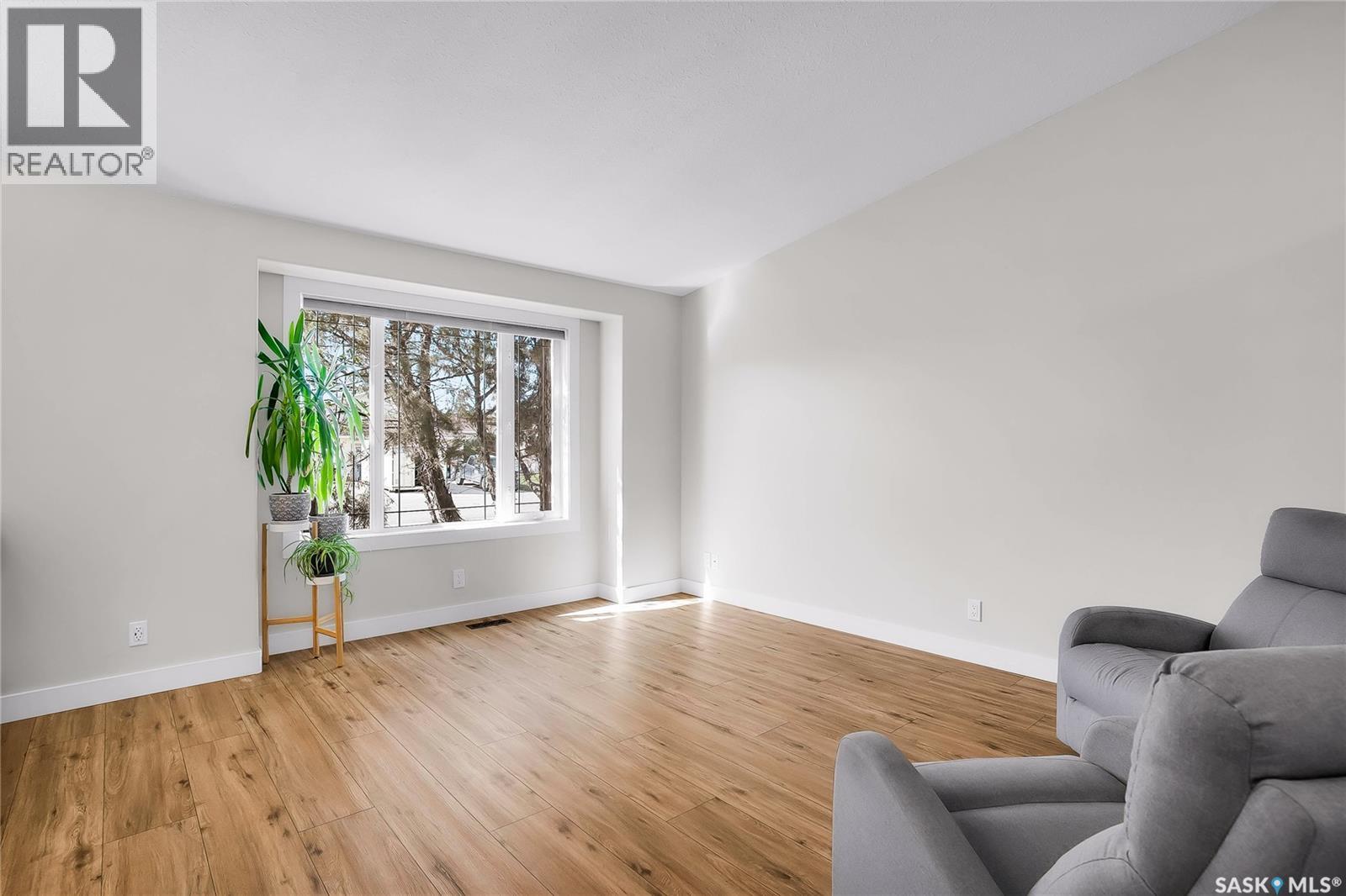 813 Derksen PLACE - 25