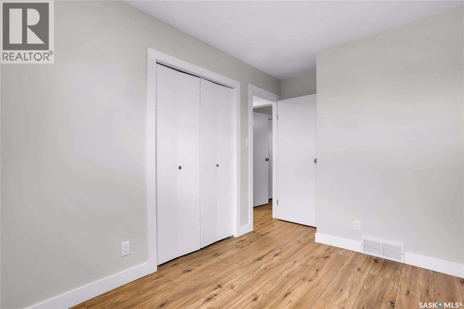 813 Derksen PLACE - 38