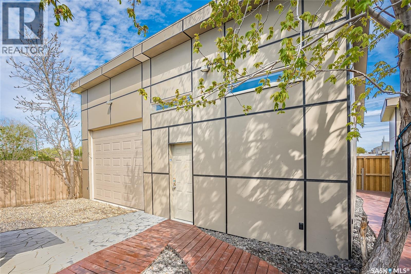813 Derksen PLACE - 57