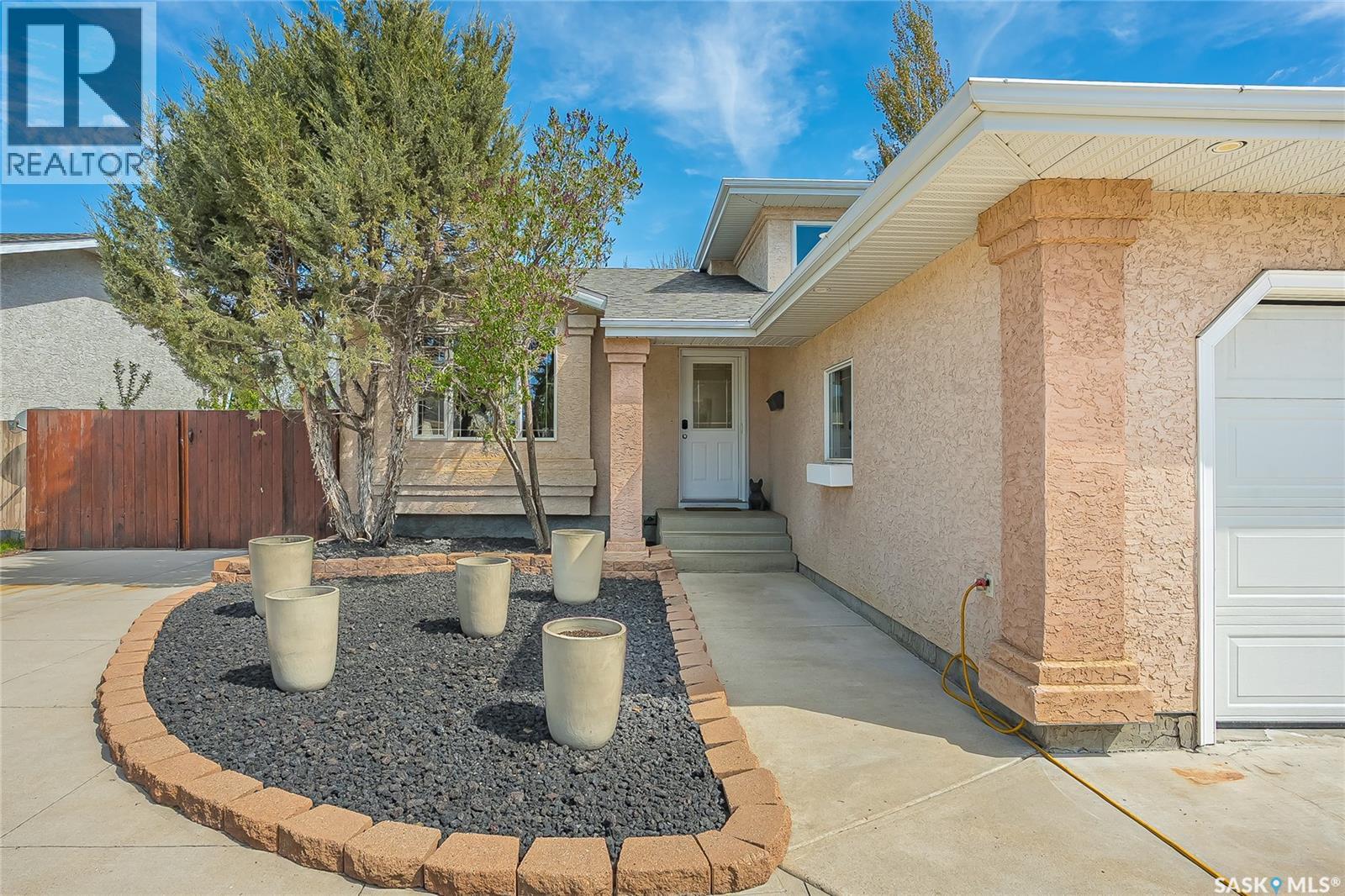 813 Derksen PLACE - 6