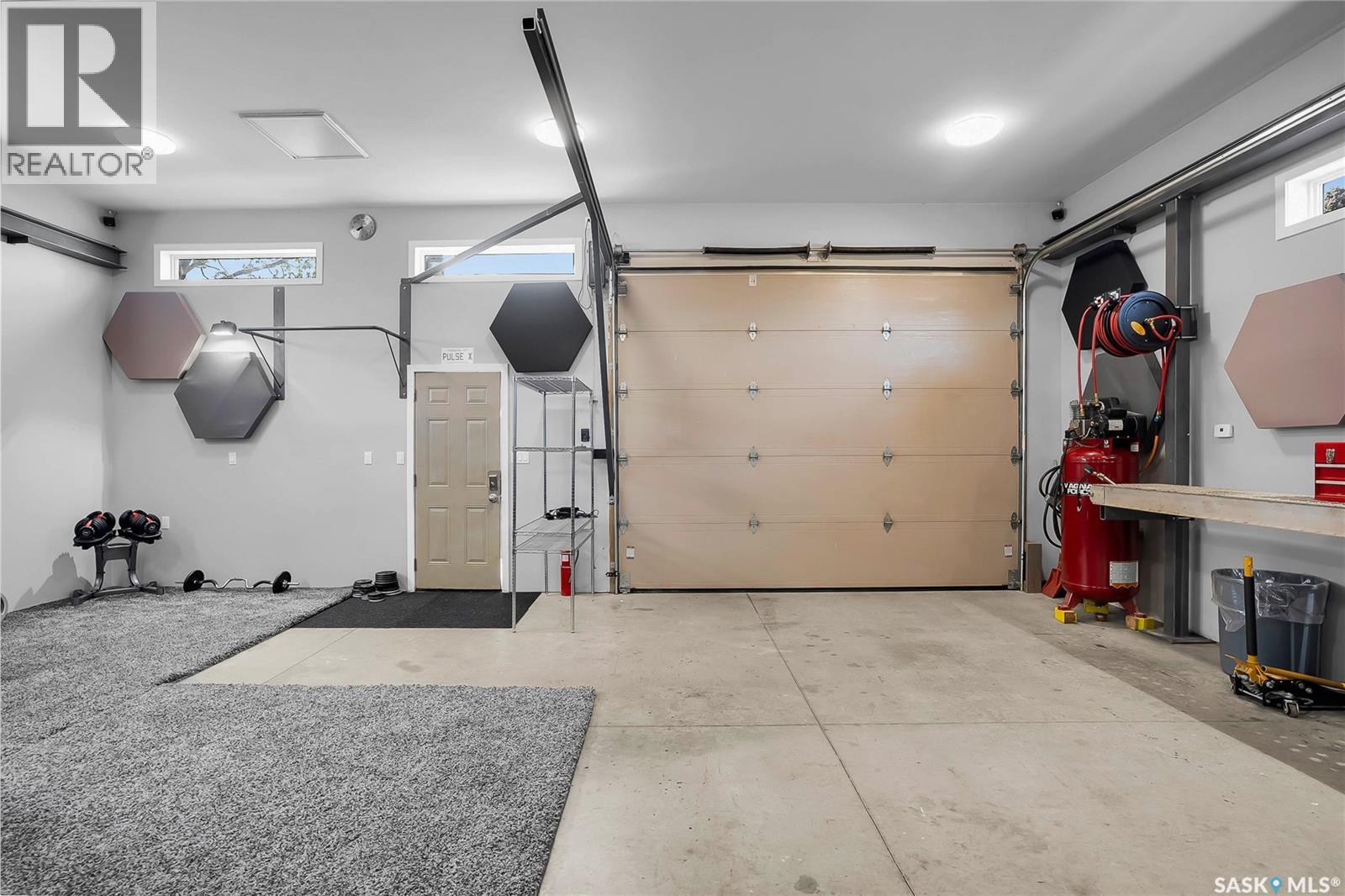 813 Derksen PLACE - 63