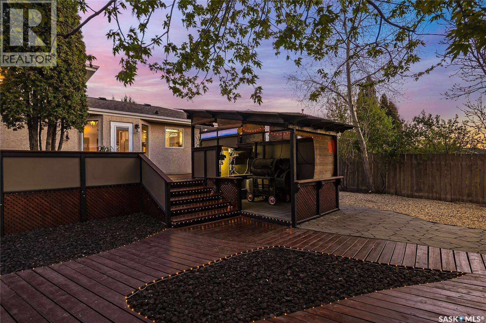 813 Derksen PLACE - 8