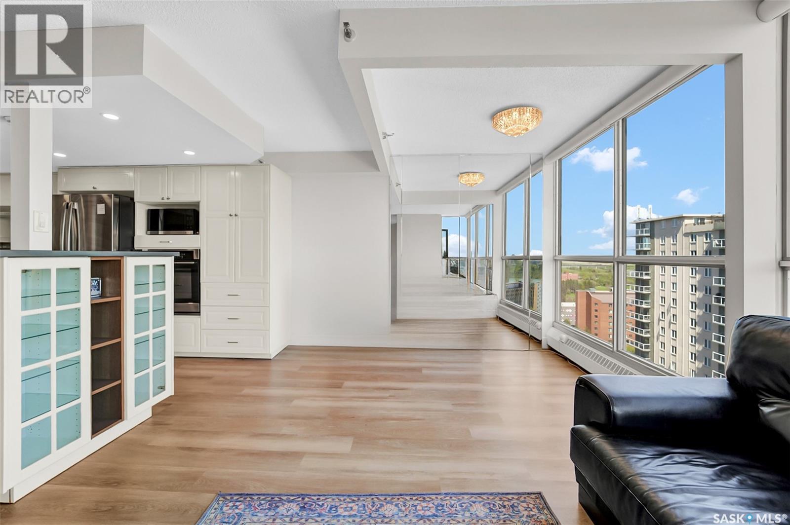 #2001 315 5th AVENUE N - 13