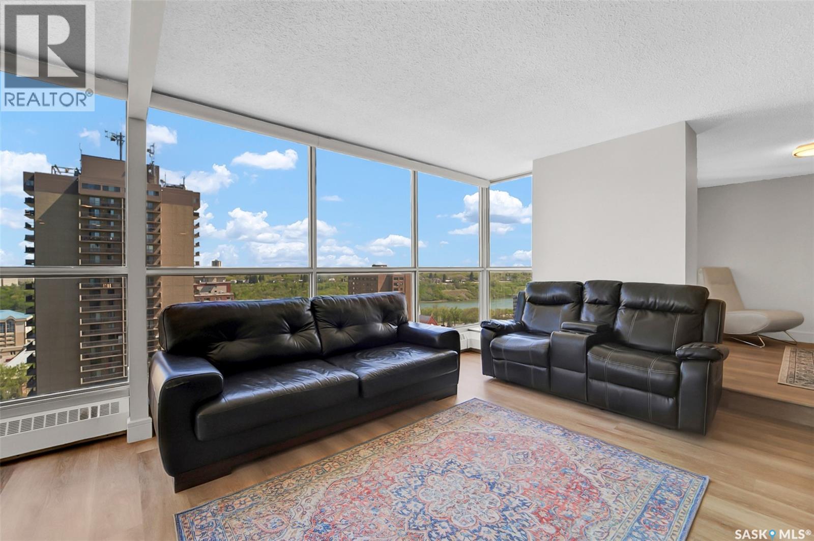 #2001 315 5th AVENUE N - 14