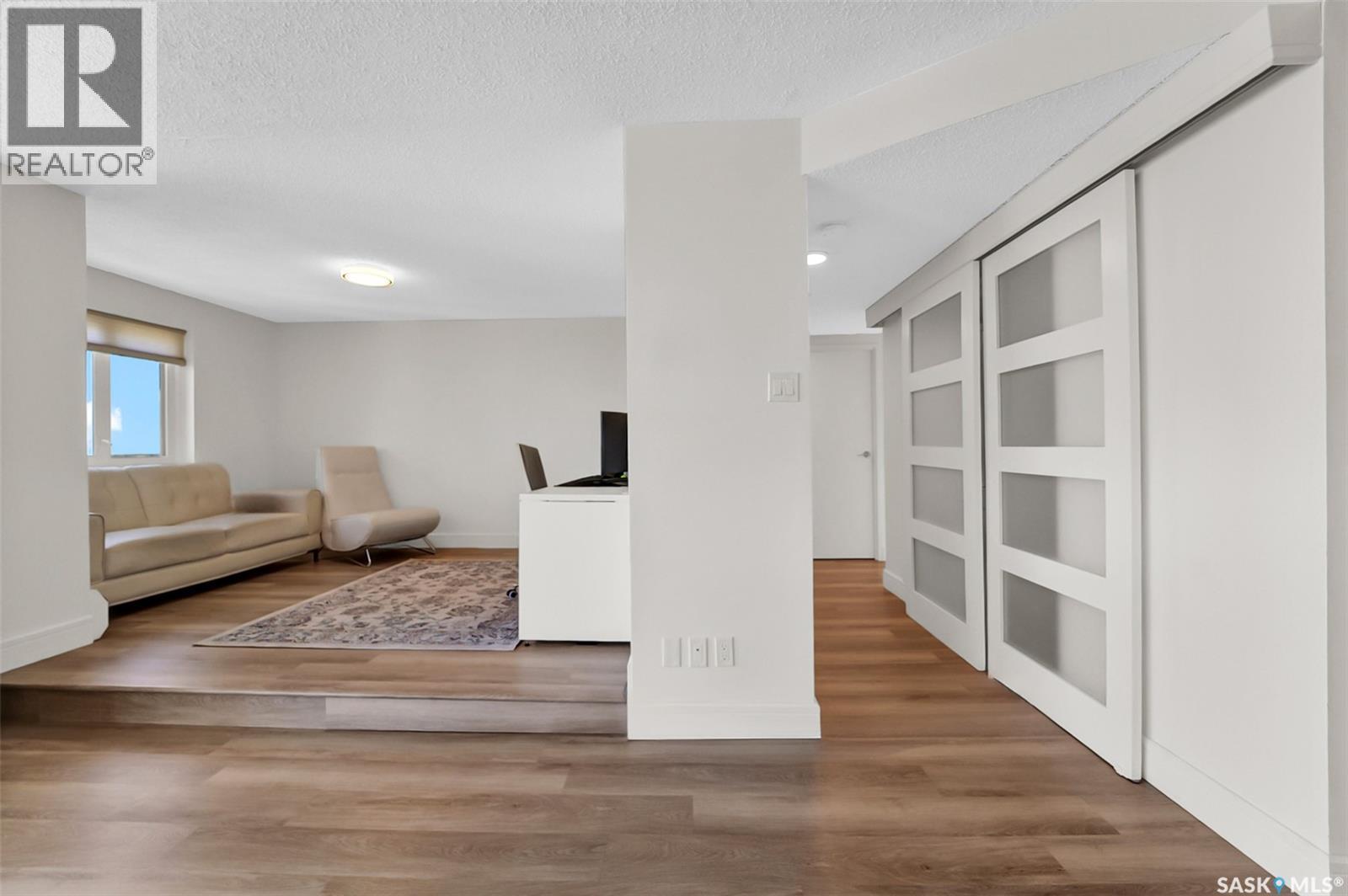 #2001 315 5th AVENUE N - 23