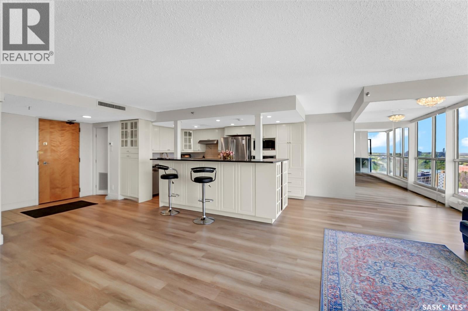 #2001 315 5th AVENUE N - 27