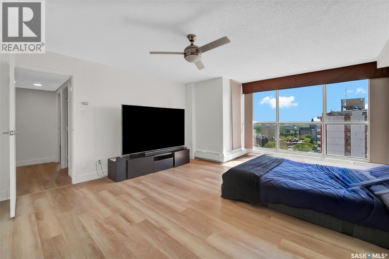 #2001 315 5th AVENUE N - 28