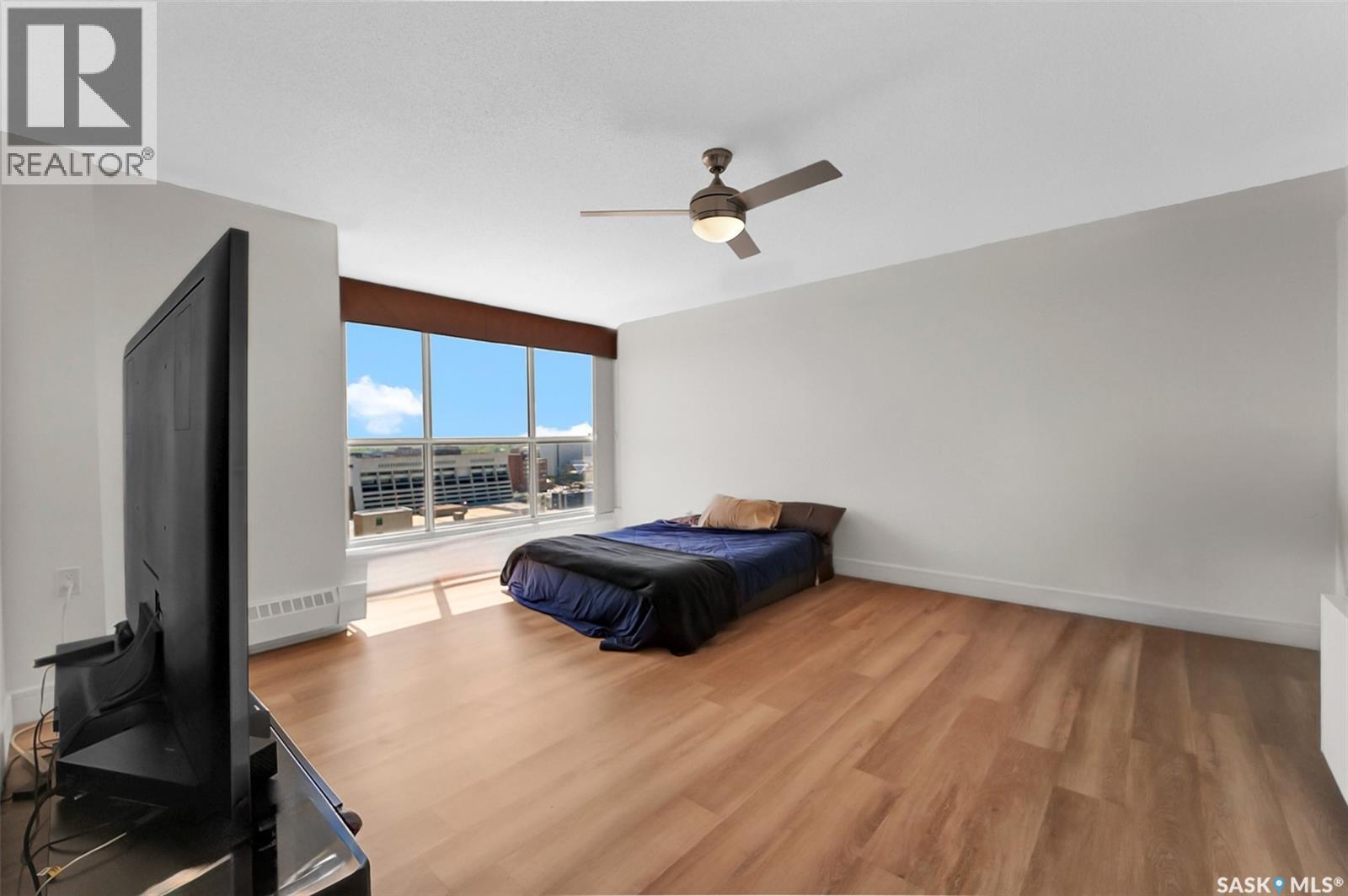 #2001 315 5th AVENUE N - 29