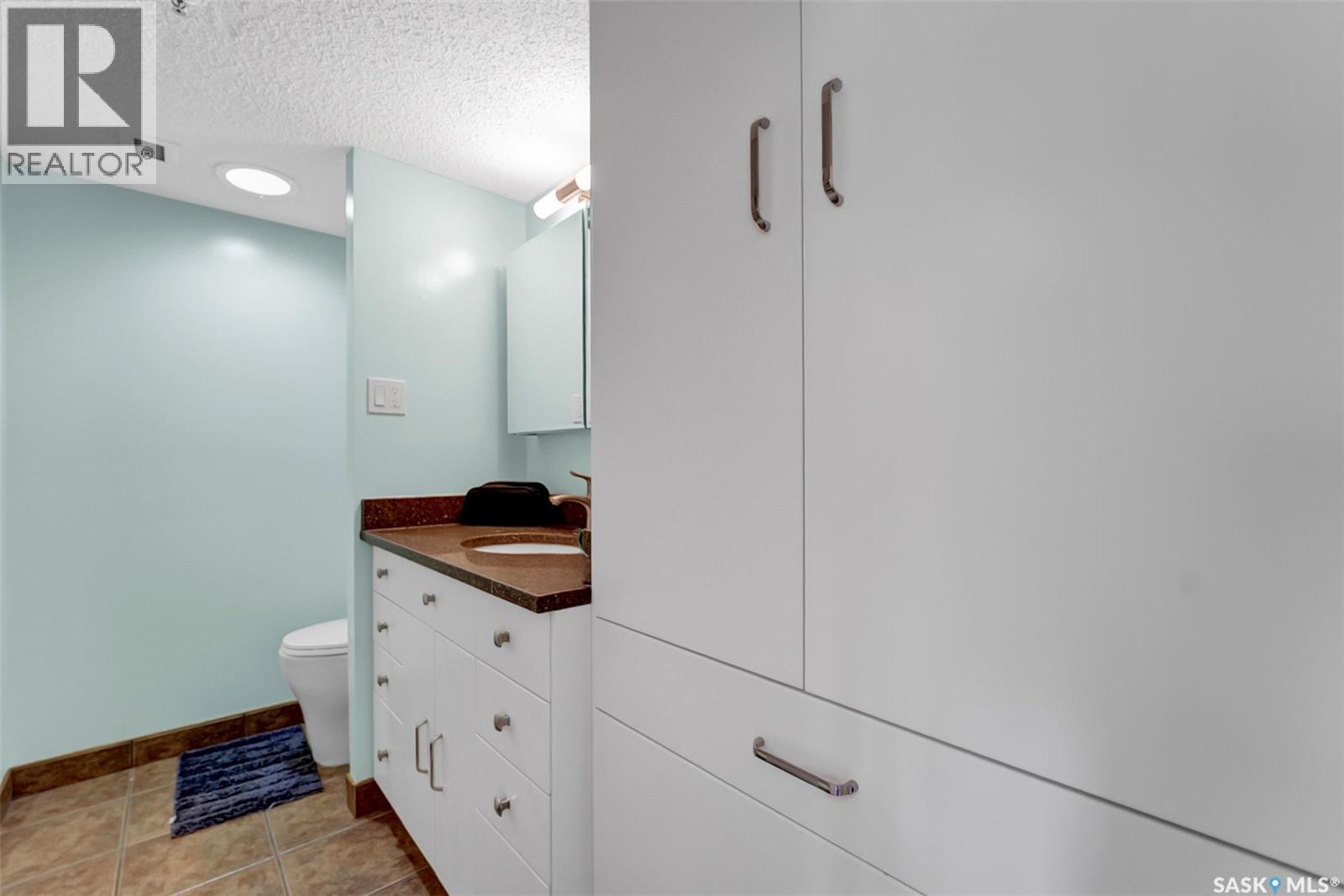 #2001 315 5th AVENUE N - 35