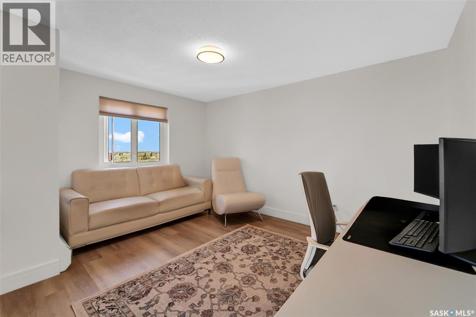 #2001 315 5th AVENUE N - 39