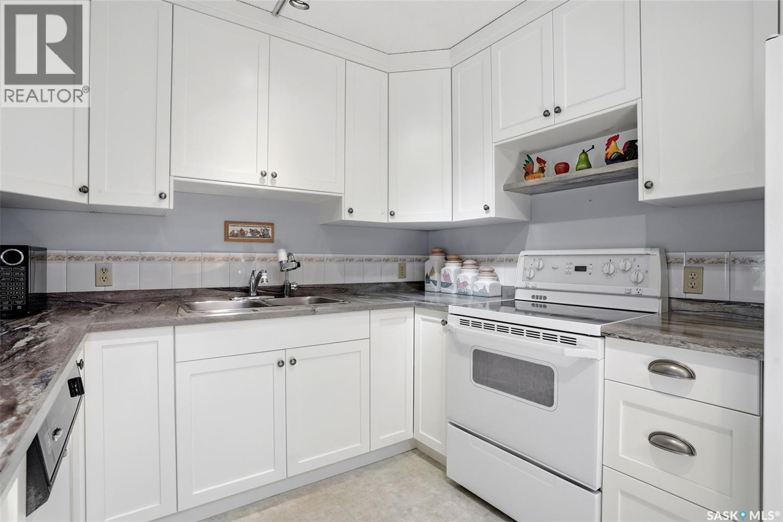 2245 Reynolds STREET - 10