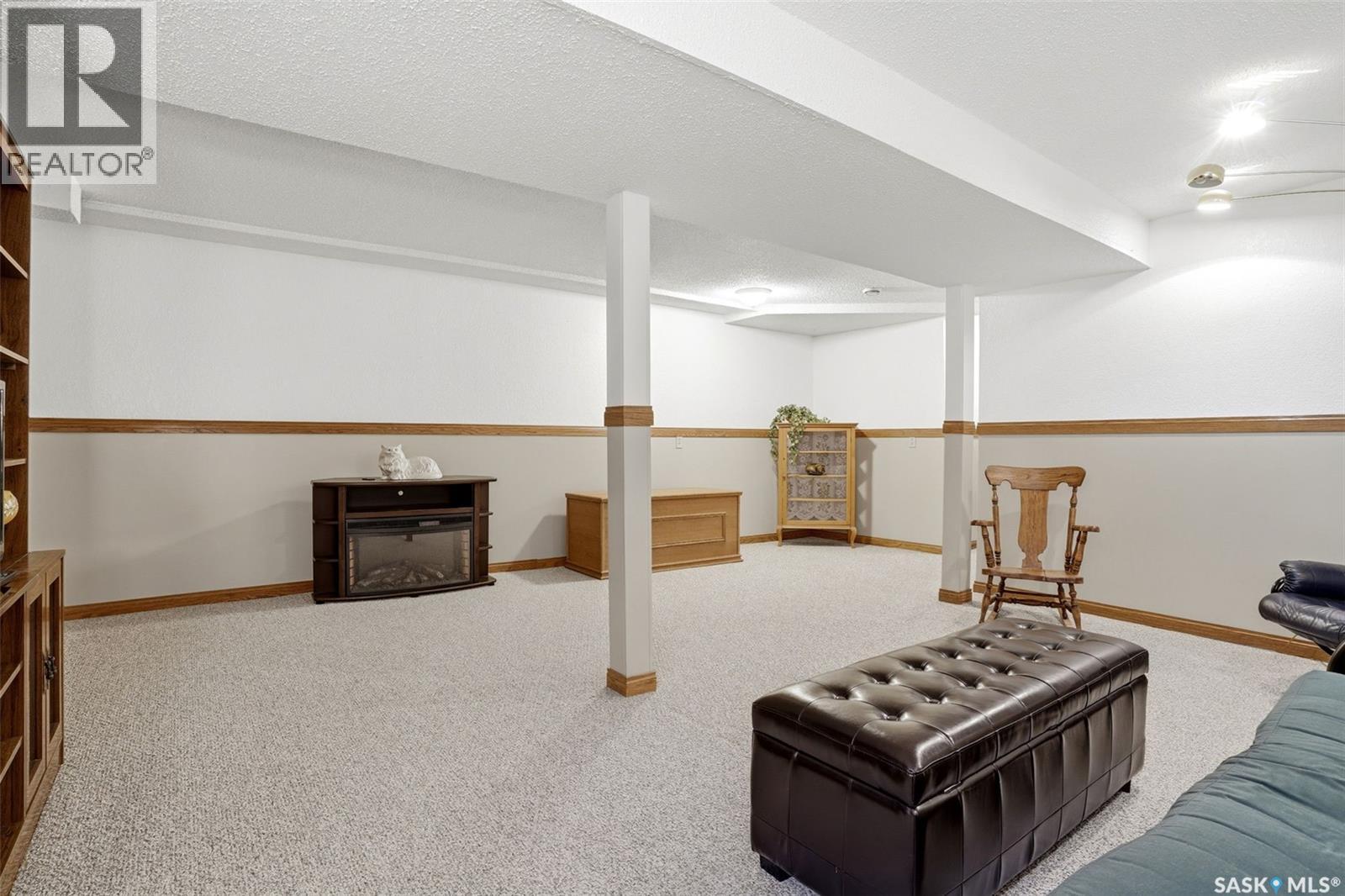 2245 Reynolds STREET - 24