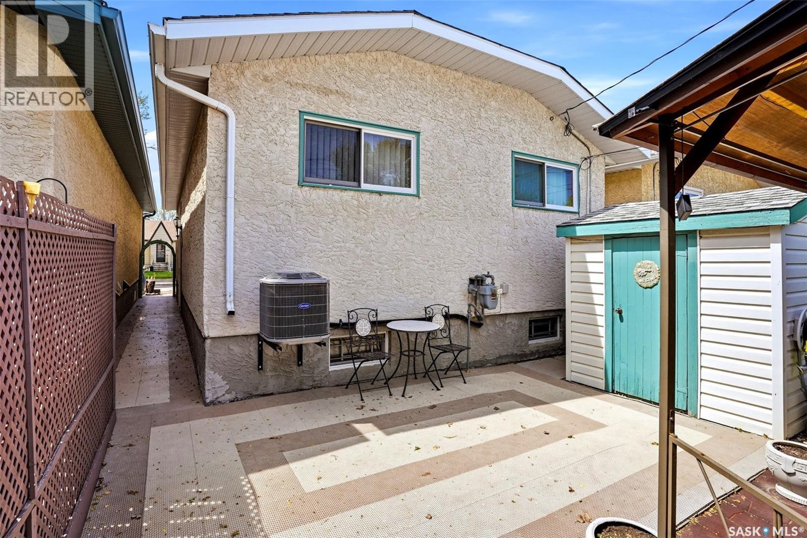 2245 Reynolds STREET - 33