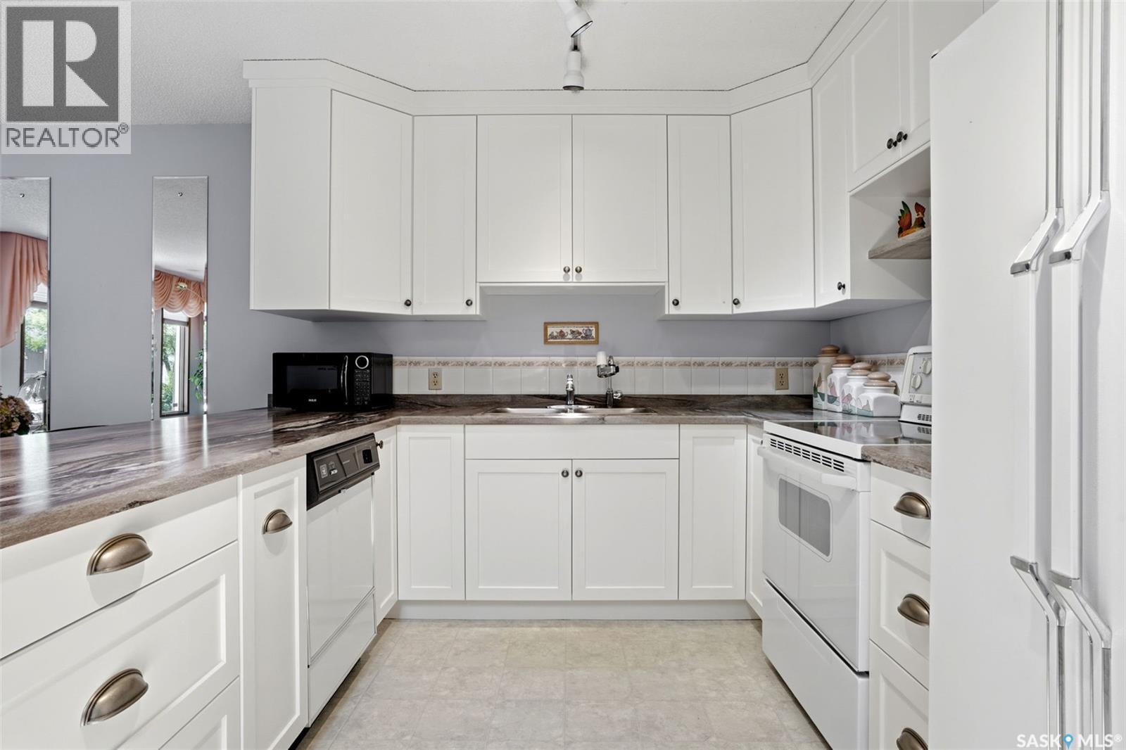 2245 Reynolds STREET - 9