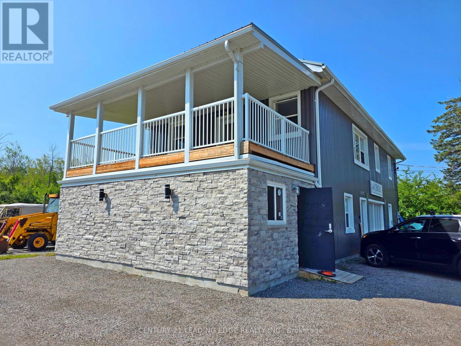 1035 METRO ROAD N