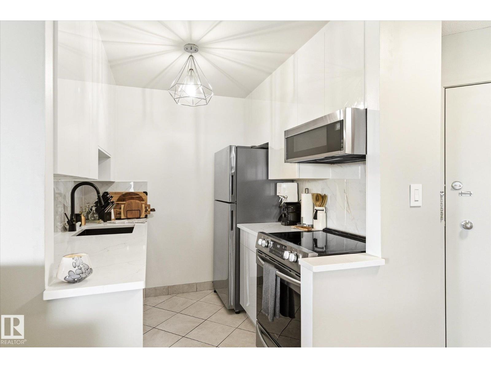 #503 10045 117 ST NW - 34