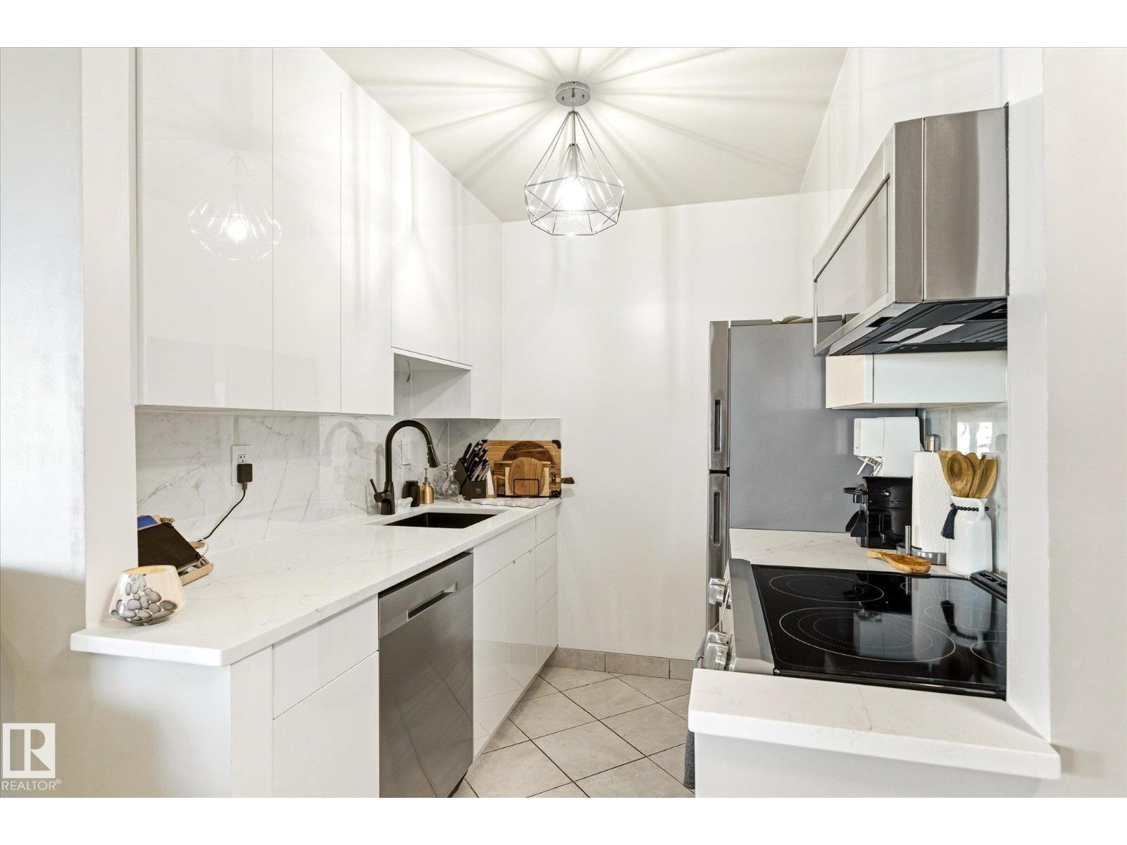 #503 10045 117 ST NW - 35