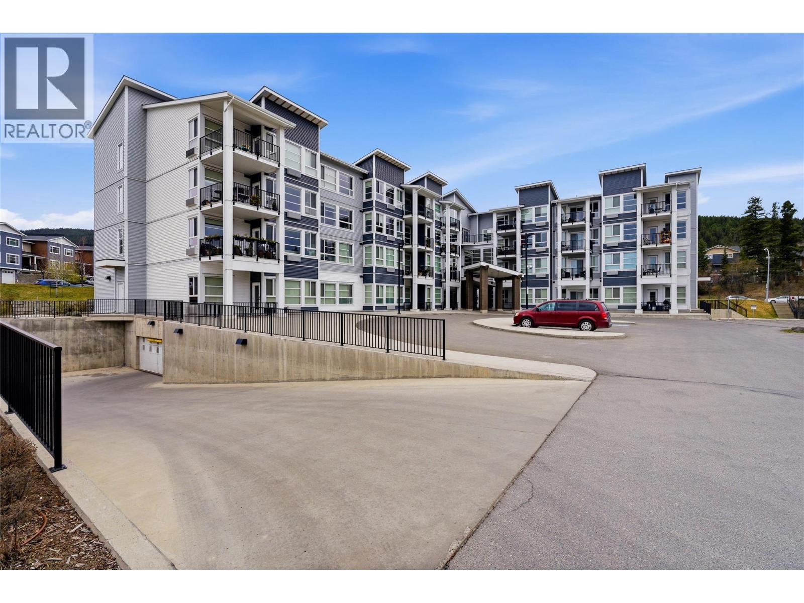 #114 1880 HUGH ALLAN Drive - 54