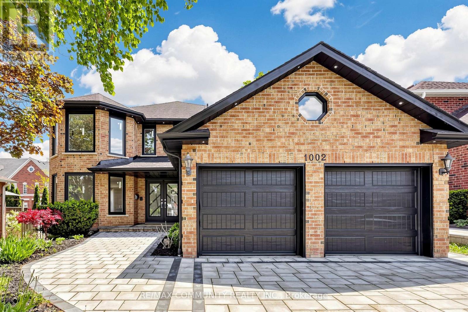 1002 RIVERVIEW CRESCENT - 1