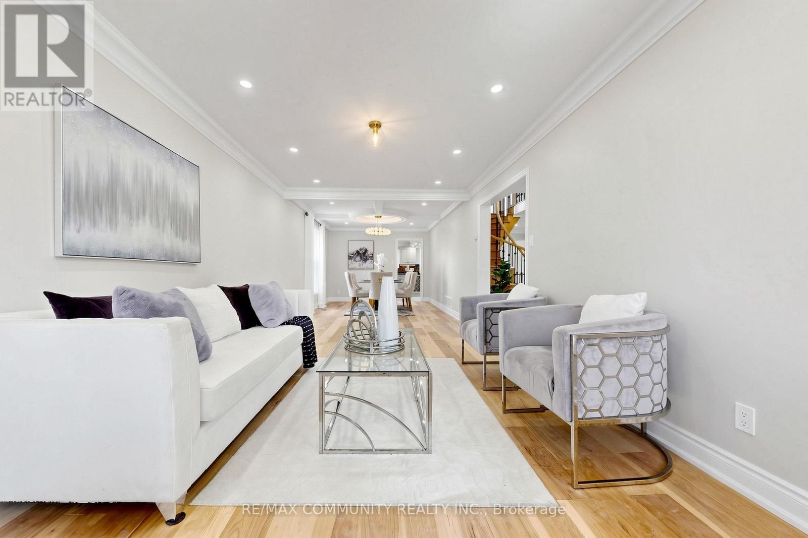 1002 RIVERVIEW CRESCENT - 12