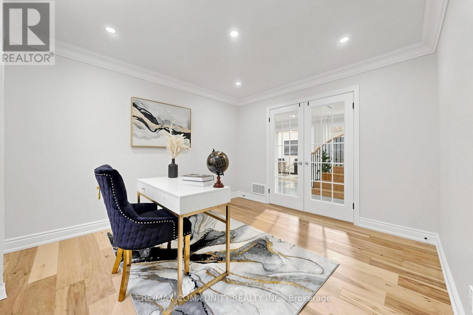 1002 RIVERVIEW CRESCENT - 21