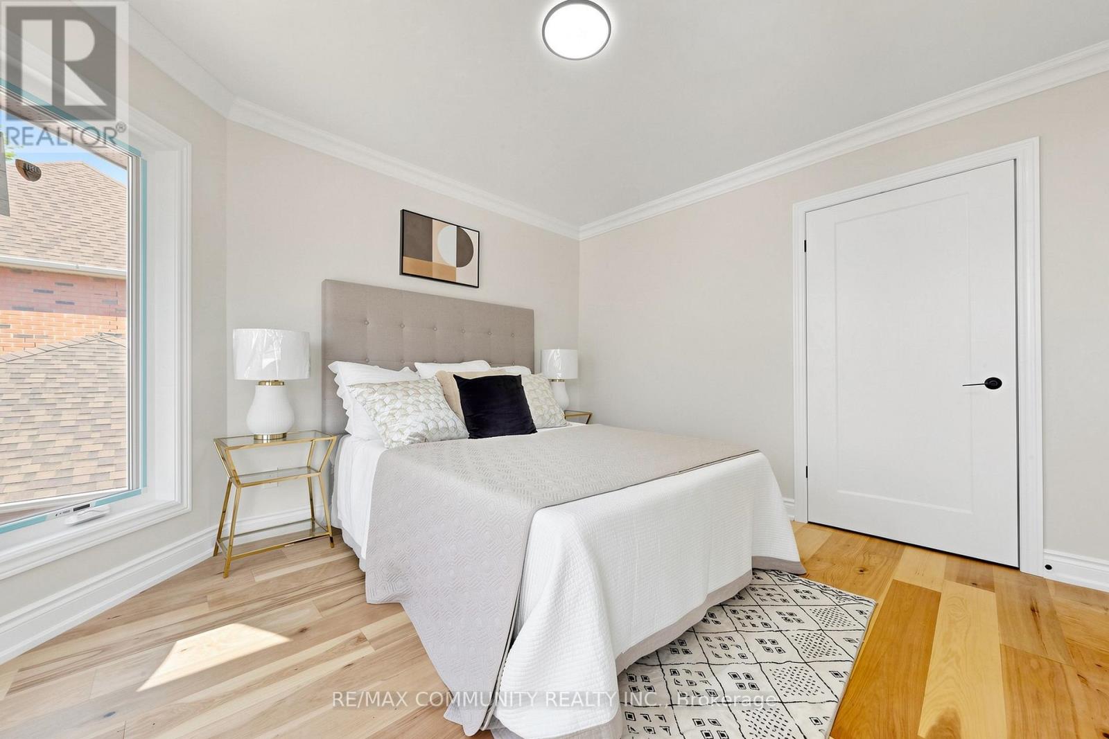 1002 RIVERVIEW CRESCENT - 34