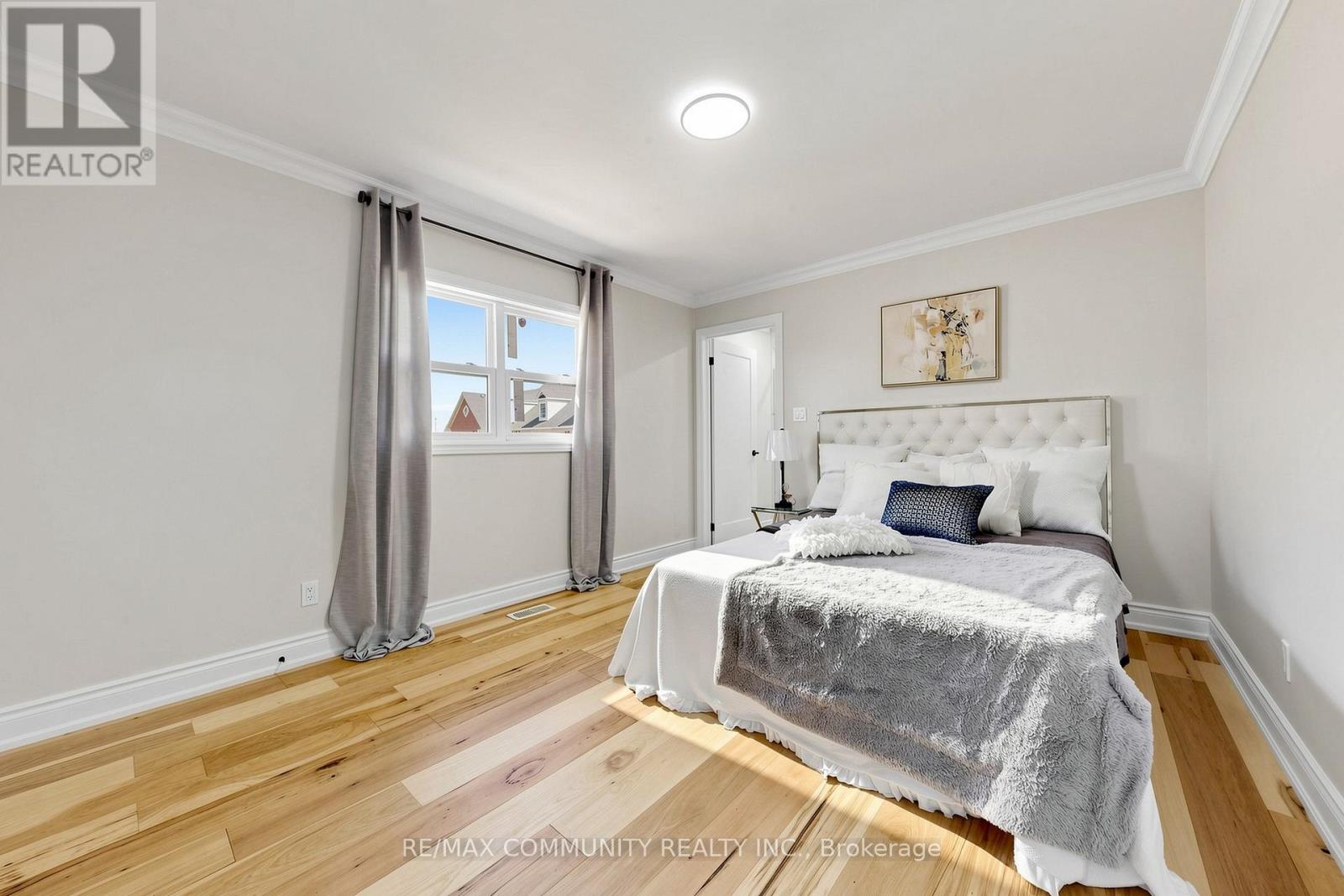 1002 RIVERVIEW CRESCENT - 35