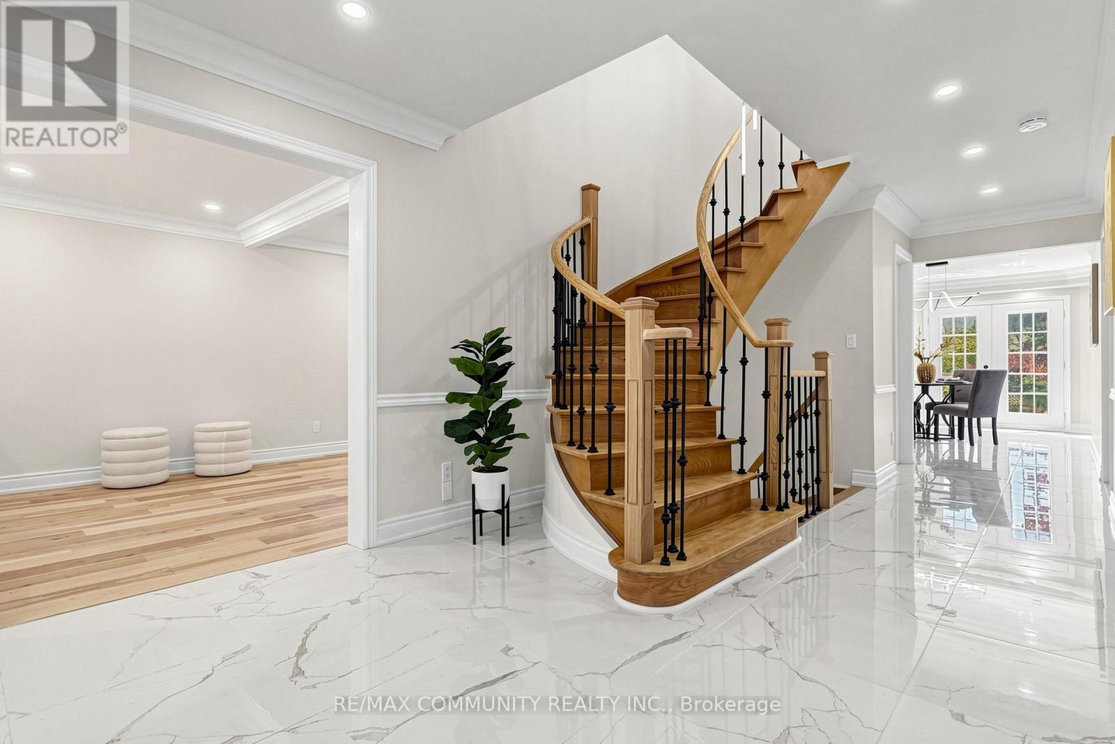 1002 RIVERVIEW CRESCENT - 8