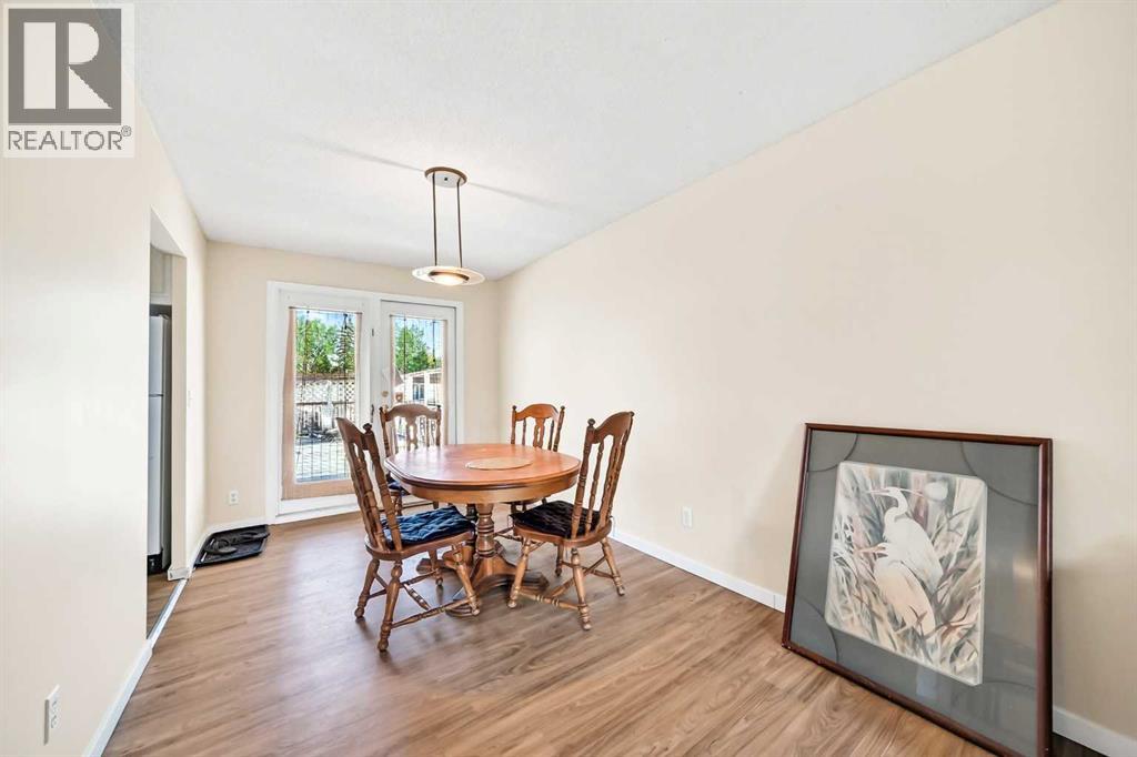 5051 Vantage Crescent NW - 11