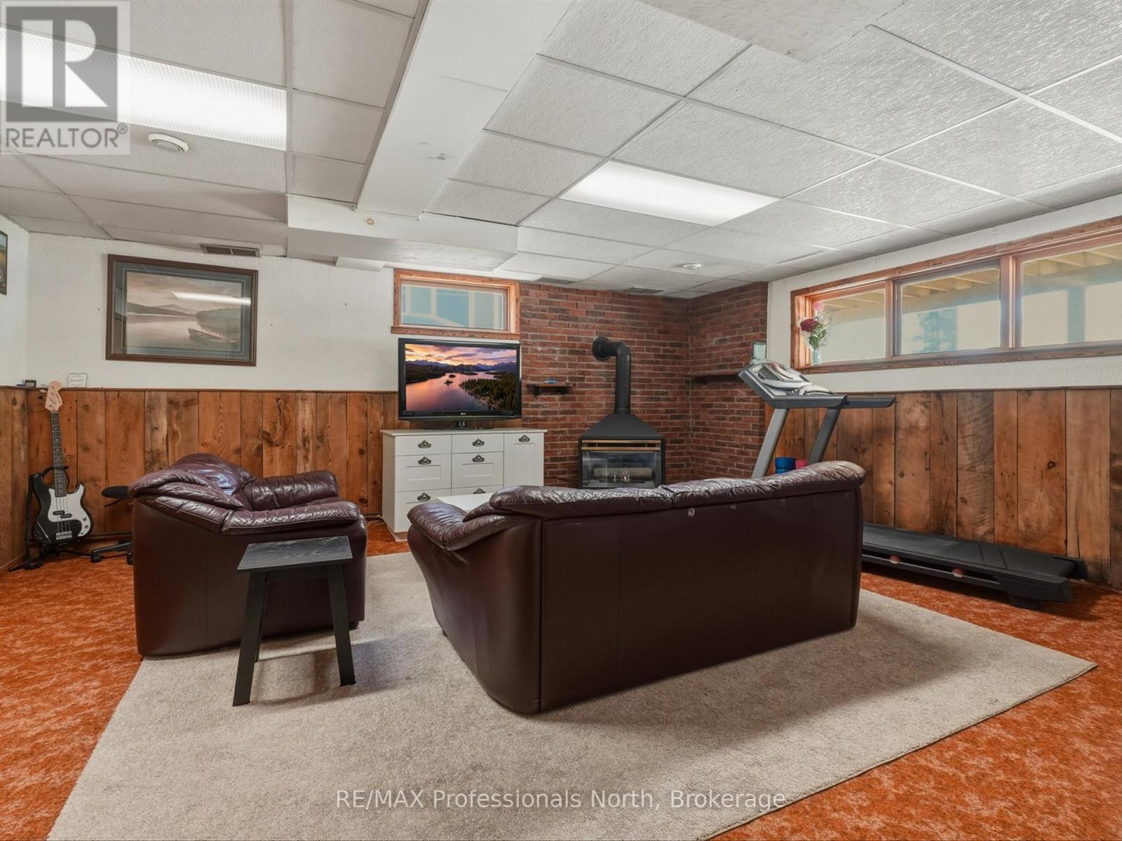 240 ORIOLE CRESCENT