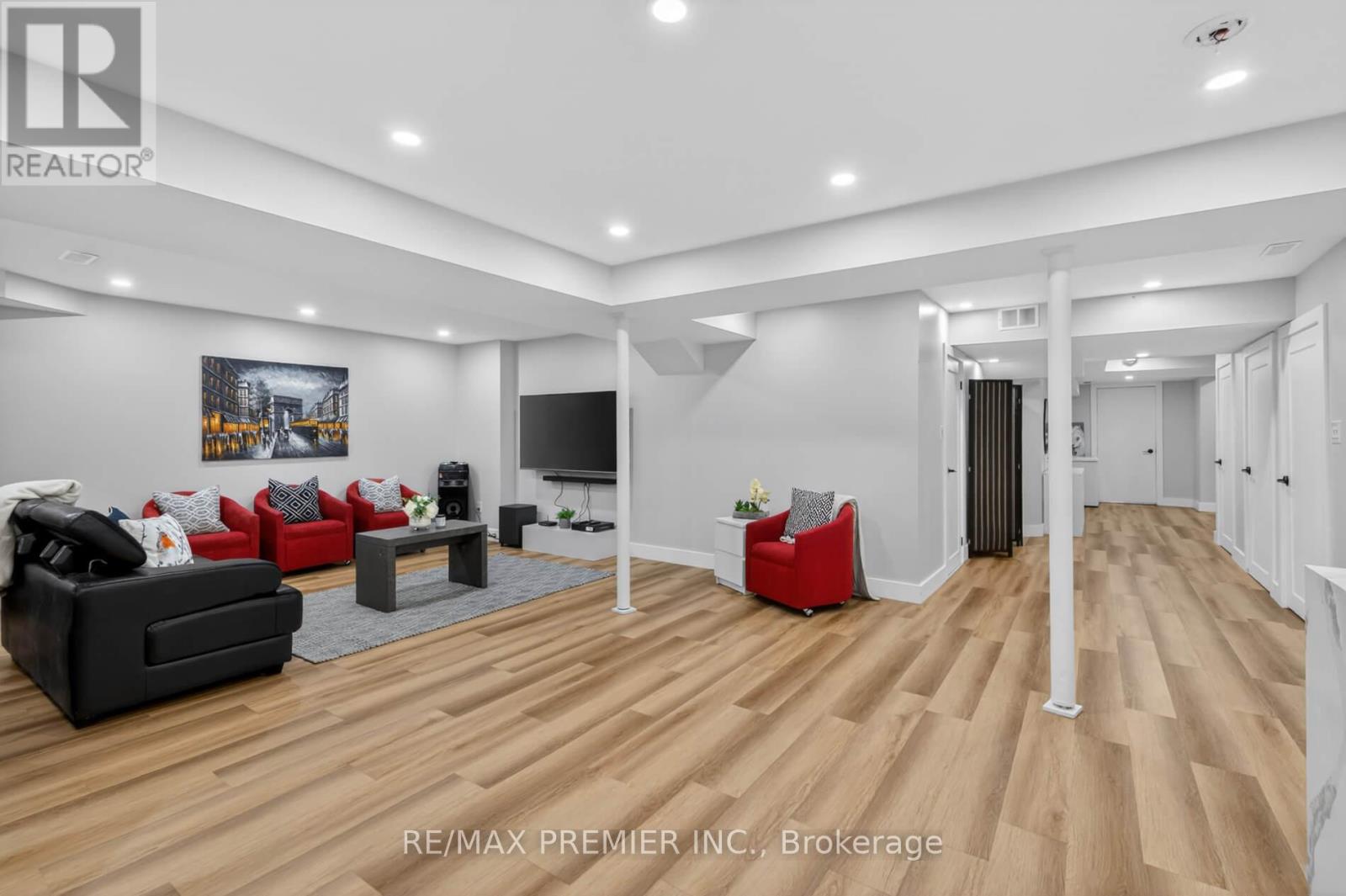 126 BARROW AVENUE - 31