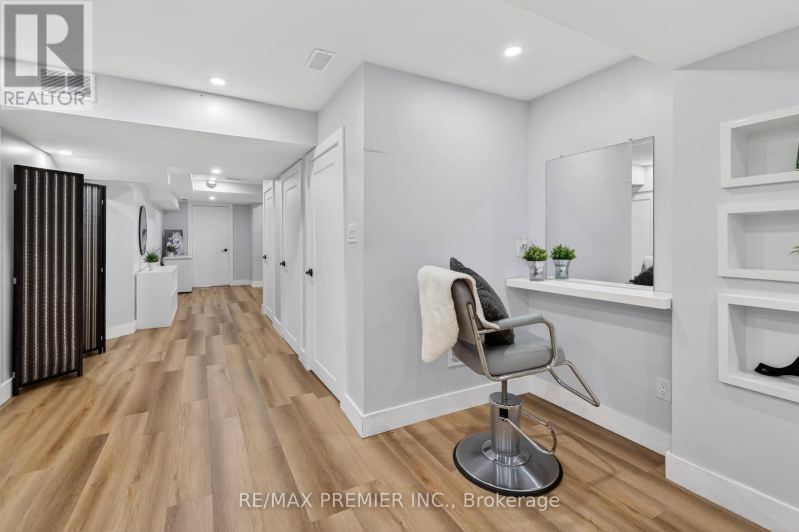 126 BARROW AVENUE - 37