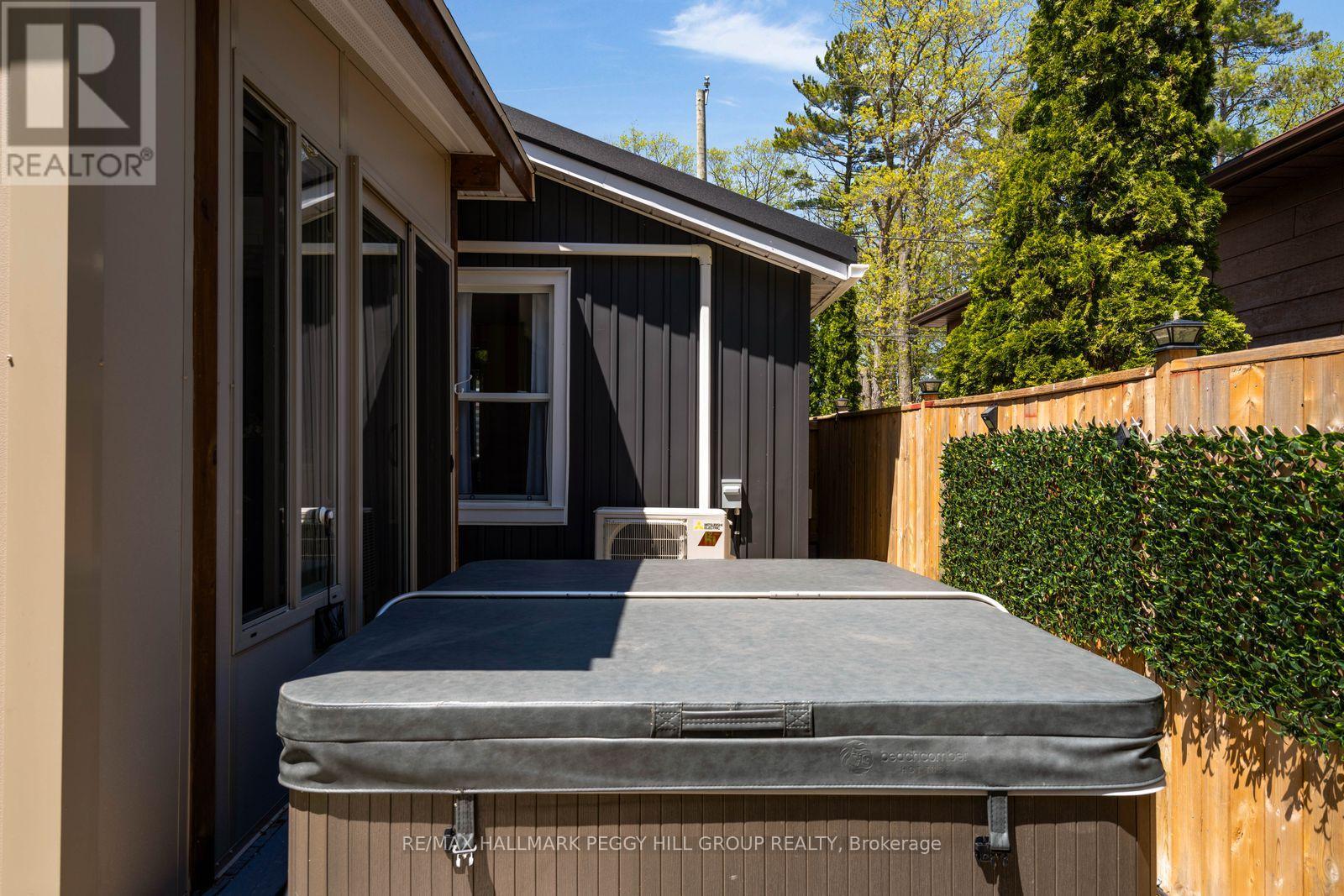 41 LAIDLAW STREET - 18
