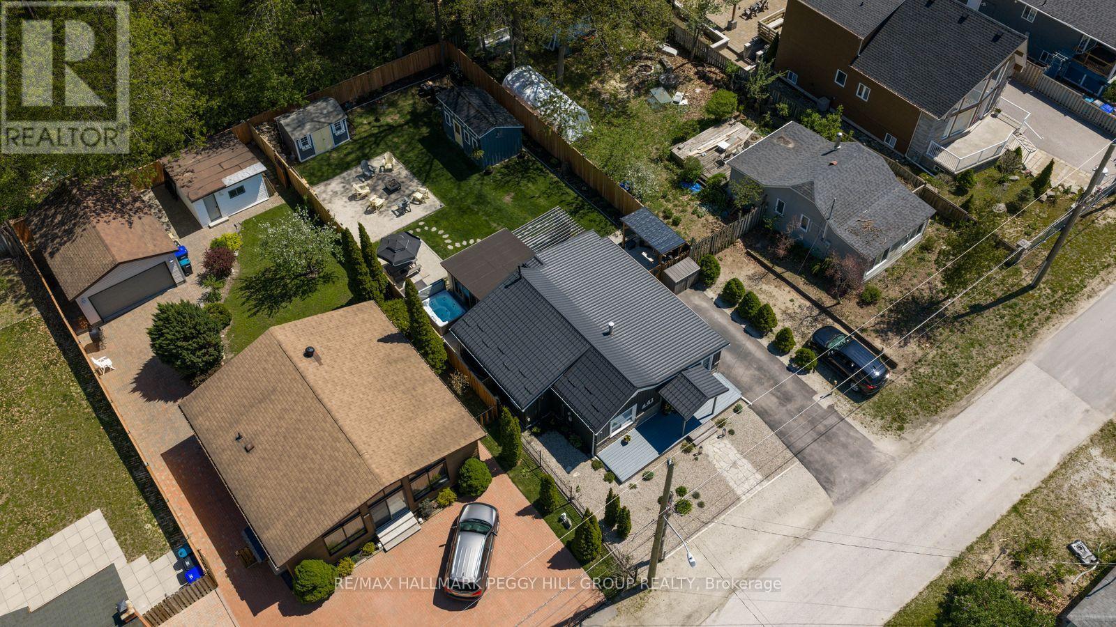 41 LAIDLAW STREET - 21