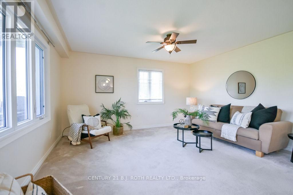 20 BOYD CRESCENT - 11