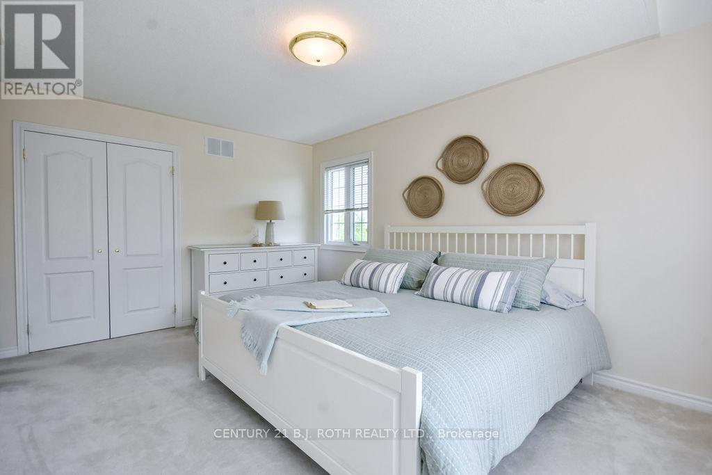 20 BOYD CRESCENT - 25