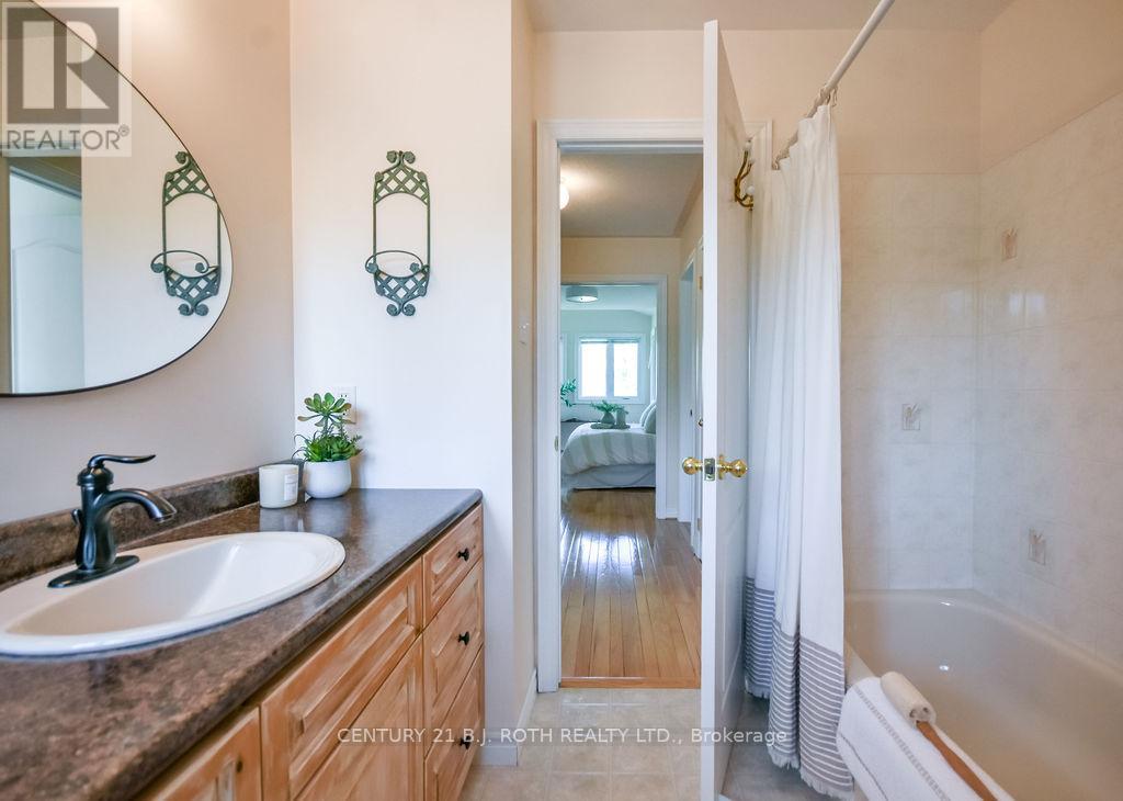 20 BOYD CRESCENT - 29