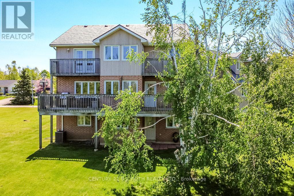 20 BOYD CRESCENT - 32